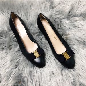 Salvatore Ferragamo Vera Classic Pump Heel Bow